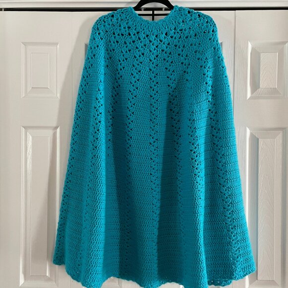 Vintage 70s Crochet Poncho Handmade Turquoise Blue Boho - Picture 6 of 11